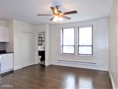 Main picture of 3345 N Marshfield Ave