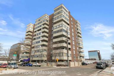 Main picture of Wellington Square Condominiums