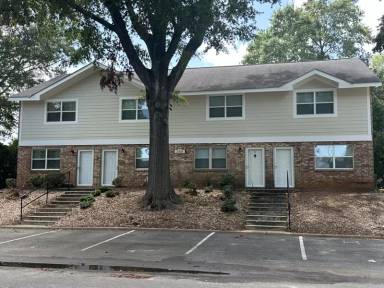 Main picture of 2504 Redwood Ct