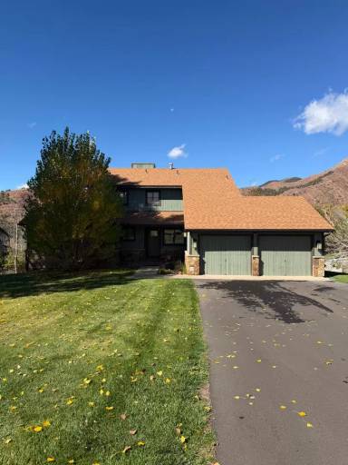 Main picture of 645 Canyon Creek Dr