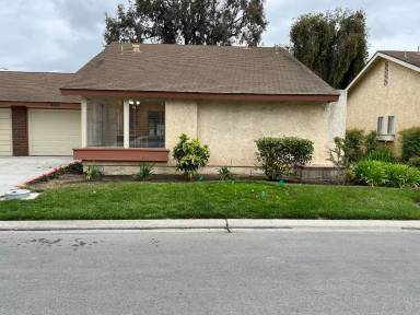 Main picture of 7212 Village 7