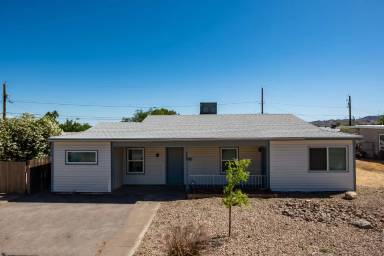 Main picture of 227 S Texas Ave