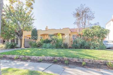 Main picture of 1929 N Berendo St