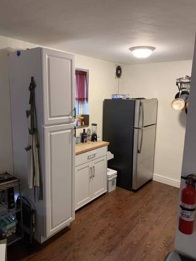 Main picture of 52 Hawley Ave