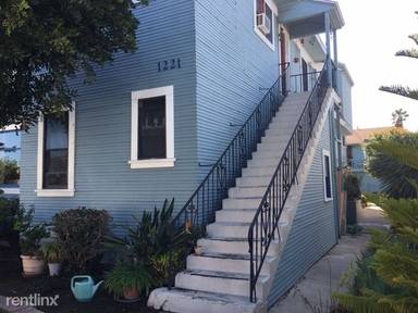 Main picture of 1221 Robinson Ave