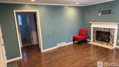 Main picture of 324 Fuller Rd