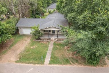 Main picture of 1214 N 46th St