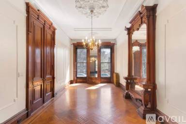 Main picture of 177 Lafayette Ave