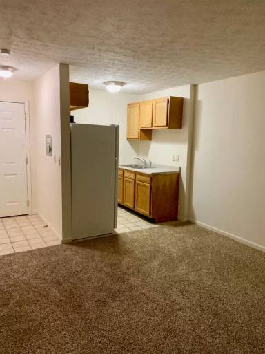 Main picture of 3709 Drake Ave