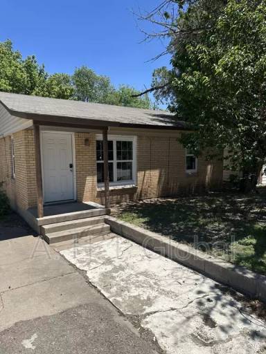 Main picture of 1619 Bellaire St
