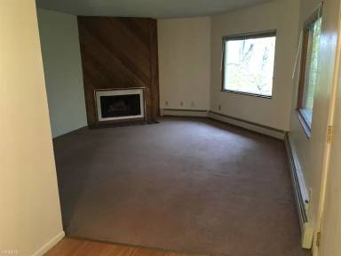 Main picture of 3324 Lee St