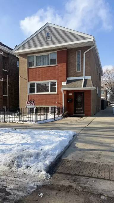 Main picture of 4900 S Komensky Ave