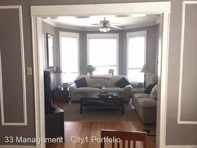 Main picture of 1325 W Newport Ave