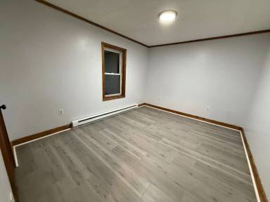 Main picture of 172 Charlton St