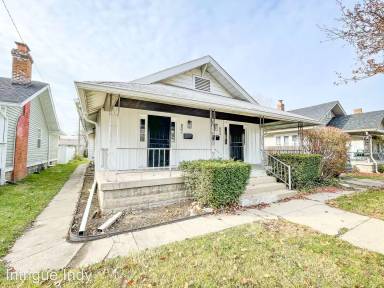 Main picture of 814 N Denny St