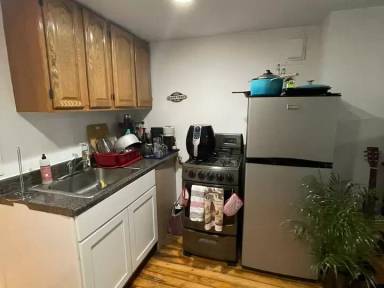 Main picture of 13 Stanton St