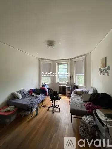 Main picture of 231 Park Dr