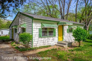 Main picture of 5221 Fagan St