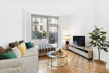 Main picture of 455 W 37th St Apartments