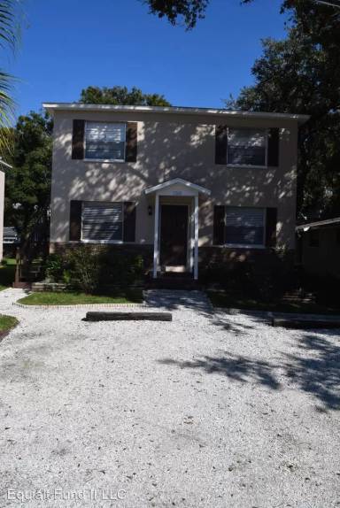 Main picture of 7208 S Kissimmee St
