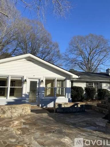 Main picture of 1002 Smith Level Rd