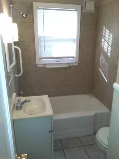 Main picture of 3732 N 39th St