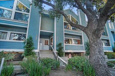Main picture of 5829 Etiwanda Ave