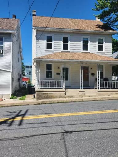 Main picture of 127 N Washington St