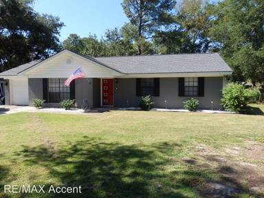 Main picture of 112 Penrose Dr