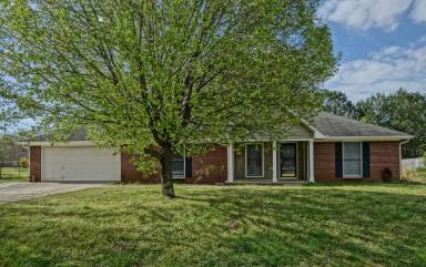 Main picture of 224 Saddle Rock Ct