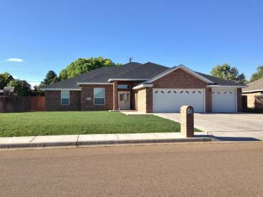 Main picture of 2200 Jadyn Ln