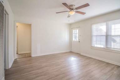 Main picture of 105 Vernon Ave