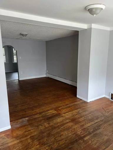 Main picture of 2452 S Edgewood St