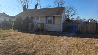 Main picture of 554 Lillie Rd