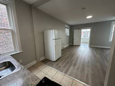 Main picture of 5425 Sansom St