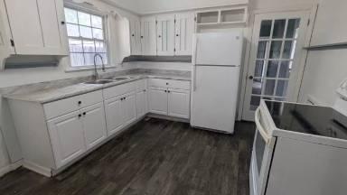 Main picture of 1020 W 19th St