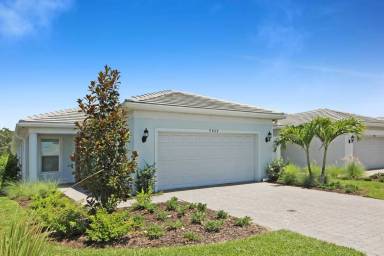 Main picture of 9884 Bright Water Dr