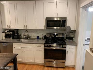 Main picture of 2437 N Ashland Ave