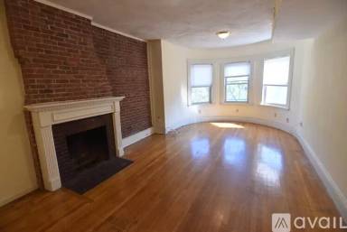 Main picture of 1404 Beacon St