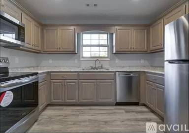 Main picture of 296 Hunt St
