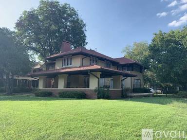 Main picture of 1500 Elizabeth Blvd
