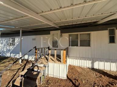 Main picture of 110 N County Road 2860