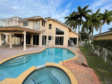 Main picture of 1210 SW 176th Way