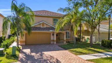 Main picture of 8271 Laurel Lakes Way