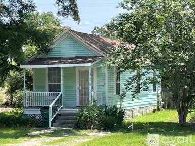 Main picture of 934 Avenue E