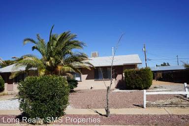 Main picture of 525 Graham Dr
