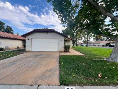 Main picture of 92 Rosewood Cir