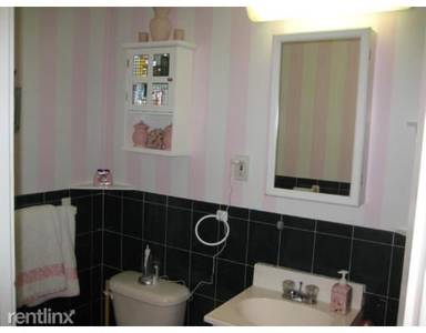 Main picture of 19 Tileston St