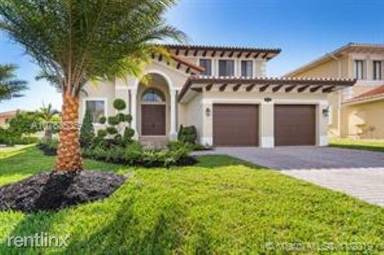 Main picture of 19435 SW 78th Ct