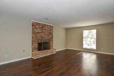 Main picture of 1831 Willow Point Dr